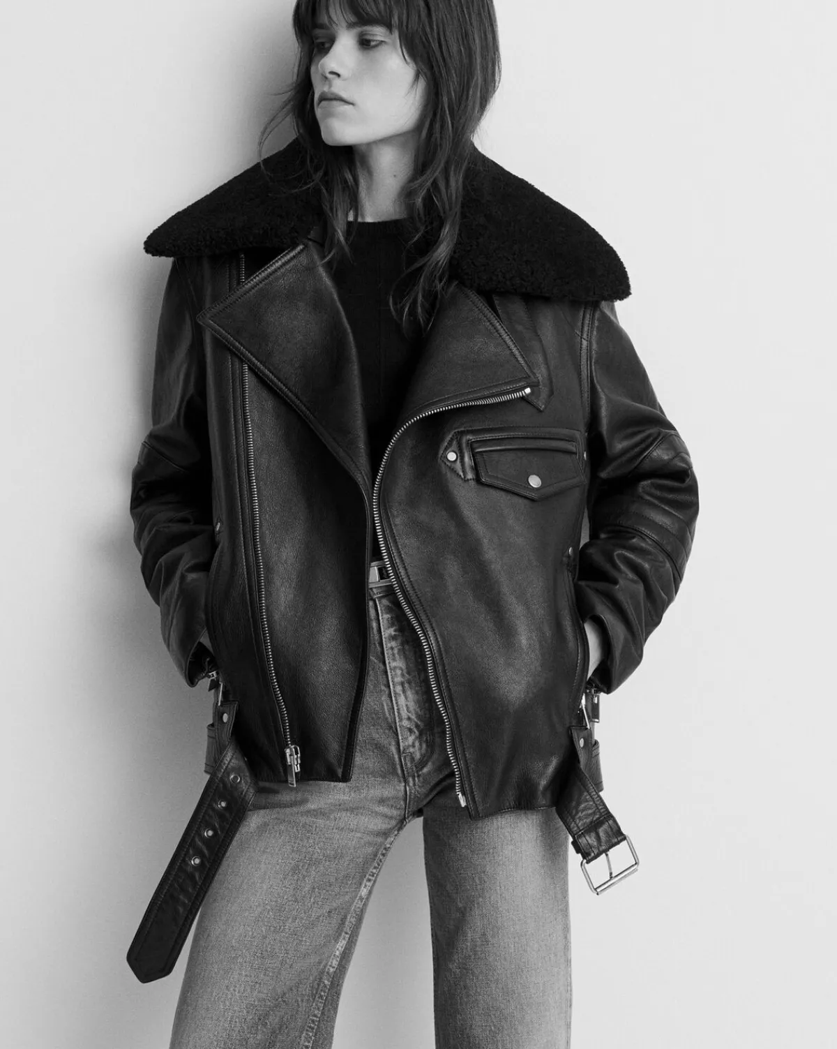 Saint Laurent Leather And Coats-biker jacket in vintage leather and shearling BLACK