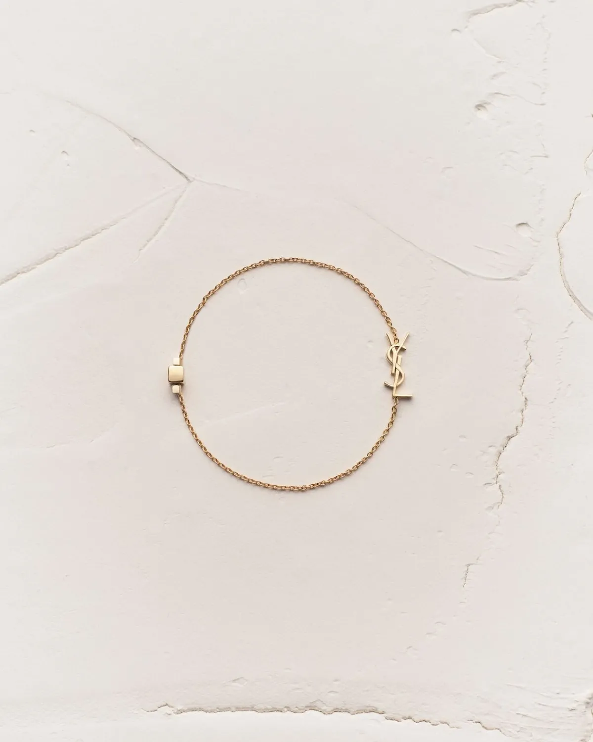 Saint Laurent Fine Jewelry-CASSANDRE bracelet in 18K yellow gold YELLOWGOLD